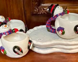 SNOWMAN SNACK DISHES