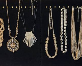 Nice selection of jewelry, several lots!