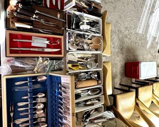 Knife sets and kitchen utensils