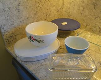 Pyrex and Corelle, and Vintage refrigerator glass storage container