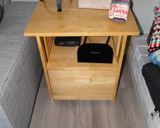Nice solid wood end table, with large storage drawer
