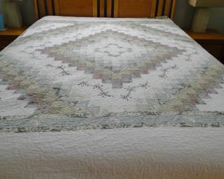Queen comforter, or can be used as a bedspread