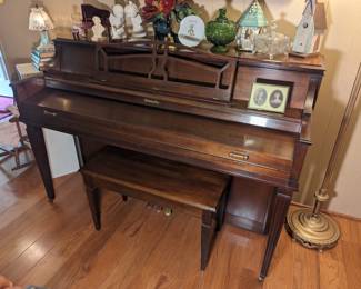 Baldwin Console Piano