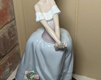 Lladro Figurine