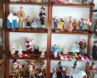 More detail of the Simpich dolls