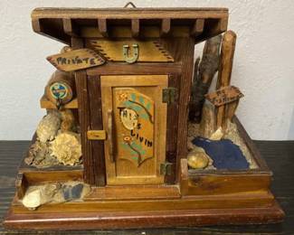 Vintage Handmade Folk Art, Schlitz Theme