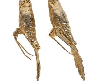 Lot 219
Pair vintage 1940s gilt brass figural parrot, exotic bird dimensional pin clips.