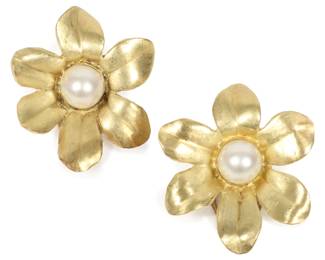 18KT gold flower clip on earrings with pearl centers