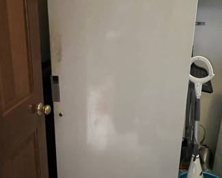 Kenmore Upright freezer