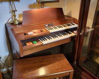 Wurlitzer organ