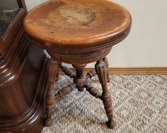 piano stool