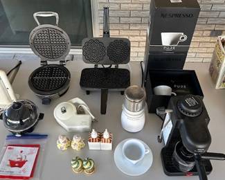 Pizzele & Waffel irons, Egg poacher.