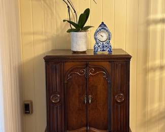 English Antique  Cabinet. 