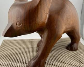 Amanda Crowe carved bear. 