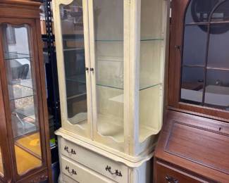 French Provincial style hutch 70 x 32 x 17 in