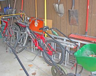 Huffy Bike Bicycle, Yard Tools, Spreader