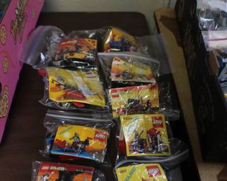 Lego 6035 Castle Guard,1971 Battering Ram, 1491, 6007 Bat Lord, 6018 Battle Dragon, 6020 Magic Shop, 6017 Kings Oarsmen