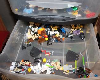 Mini Figure Accessories Figuries