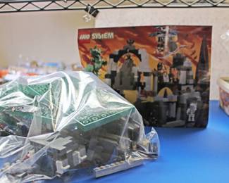 Lego System Set Castle 6087 with Dragon