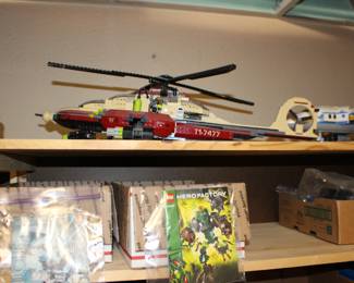 Lego 7477 Helicopter & Bionicles