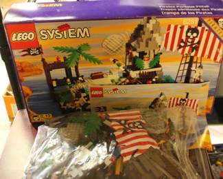 Lego 6281 Pirates Perilous Pitfall