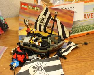 Lego Renegade Runner 6268, Pirates