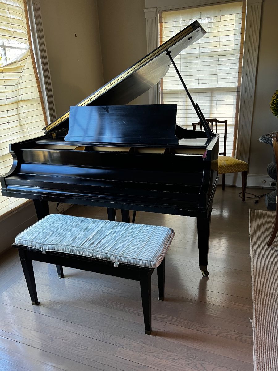 $3800. or best offer.  Baldwin baby grand m model 1941 piano.  serial number m90645 acoustic patented construction.  57"w x 62"d x 38"h.   