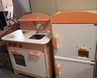 $130. Hape Kitchen and Fridge set.  Fridge is27.80 x 21.70 x 12.60 inches.  Kitchen is 14.1 x 11.6 x 29.1 inches.  Retails for $270  but currently on sale for $182 plus tax and shipping.  Presale available starting at 9 am sharp until 4pm Thursday.  Immediate payment required.  Click message icon for instructions.  