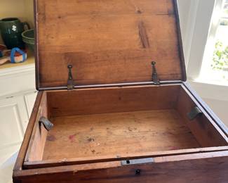 interior of the shoe shine box.