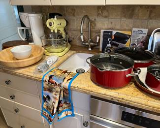 Decorative items for sale during in-person shopping Friday & Saturday only.