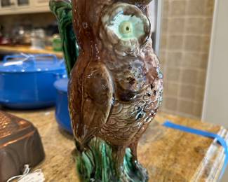 side view of the jug