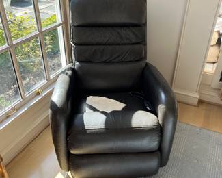 $380 Espresso combination of brown gray and black leather Lazy Boy Recliner,  model number 11860UT-07.  30"w x 34"d x 41"h when upright.
Presale available starting at 9 am sharp until 4pm Thursday.  Click message icon for instructions. 