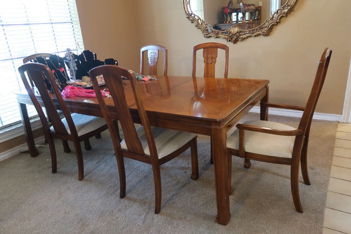 Lorenda’s Professional Estate Sales Great... starts on 3/7/2024