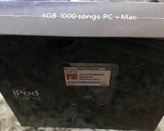 iPod Nano 4GB, unopened in box 