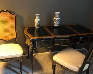 Drexel Heritage Louis XV Bureau plat desk, 2 chairs and mirror 