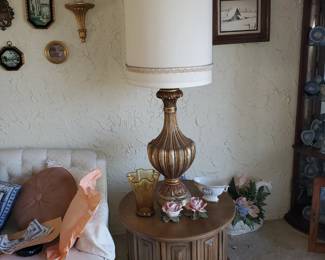 80's tall lamp