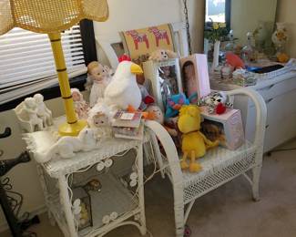 Retro lamp and wicker items