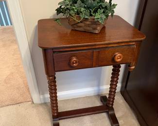 Adorable wood side table to match four poster bed