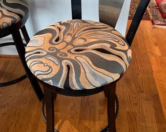 Pr. Bar stools.