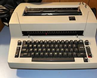 Electric typewriter