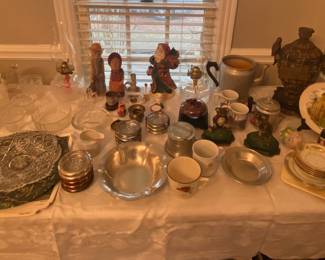 Large Selection of Serving Items