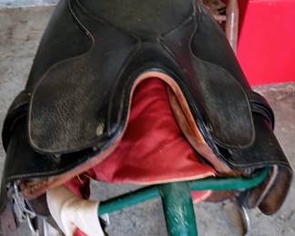 English Walking Horse Saddle