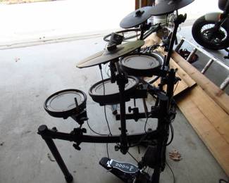 Roland V-drums digital drum set in near mint condition.  Bought for $650 at Music go round 