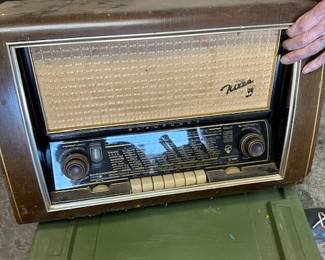vintage radio