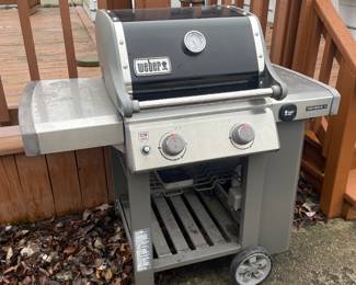 Weber grill as is needs new burners