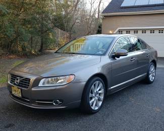 2012 Volvo&nbsp;S80 T6 AWD 4-door Sedan
6-Cycle Turbo 3L engine Automatic 6 speed
74,953 miles - One owner