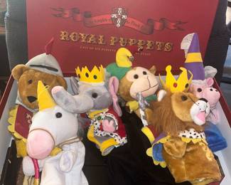 Royal Puppets