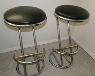 Just look at those sexy legs on these Mid Century Modern stools