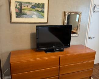 Mobican 6 Drawer Dresser (20-1/2"D x 72"W x 29-1/2"H) & Sony KDL-32S5100 LCD TV