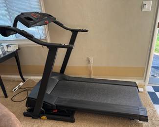 EVO by Smooth Fitness FX2M Power Treadmill
